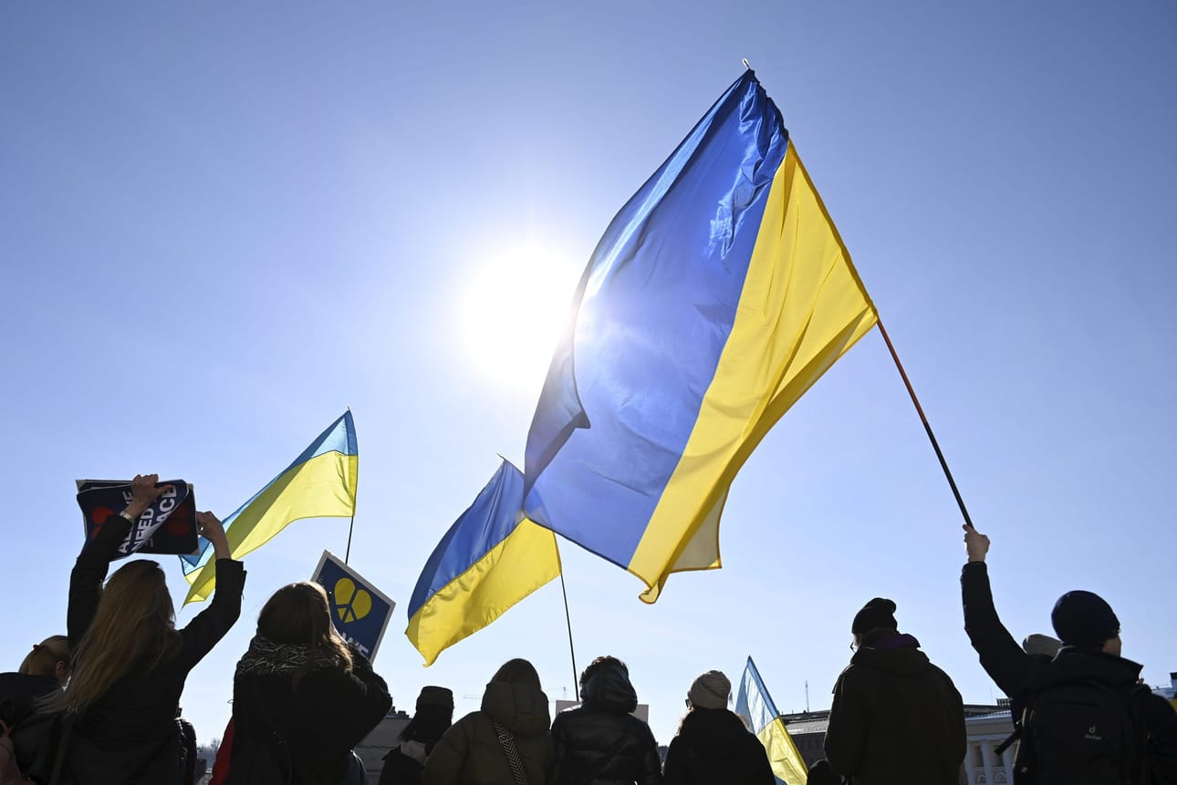 Paketti on osa Yhdysvaltain puolustusministeriön Ukrainan turvallisuusapua, jonka varoja voi käyttää sodan välittömin kustannuksiin, kuten aseiden ja muiden tarvikkeiden hankintaan. LEHTIKUVA / VESA MOILANEN