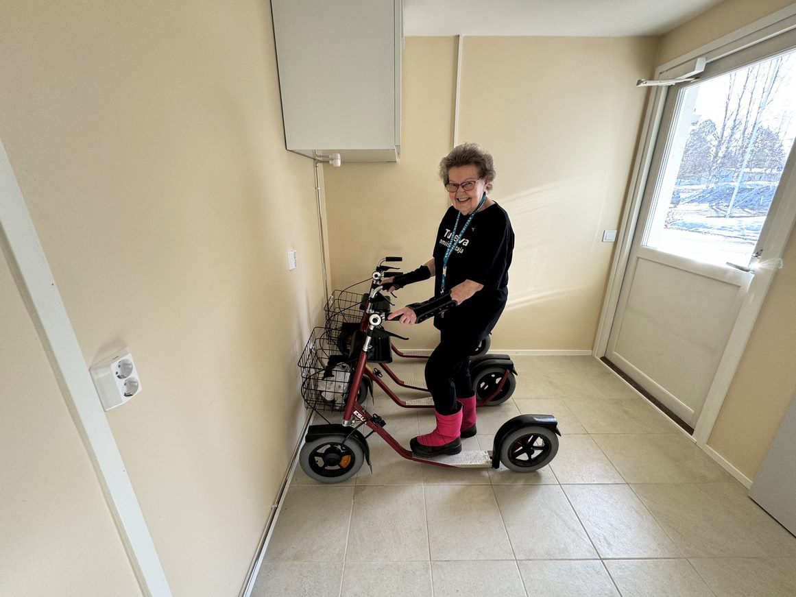 Asukkaat ovat palanneet tulipalon vuoksi remontissa olleeseen Pulkkilan Vanhustenkotiyhdistyksen rivitaloon – Kotiinpaluu oli iloinen asia, kaksi asukasta kertovat