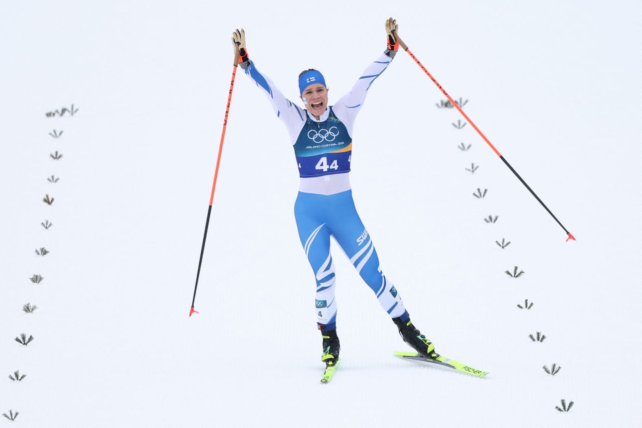Jasmi Joensuu ehti tuulettaa olympiamitalia loppusuoralla.