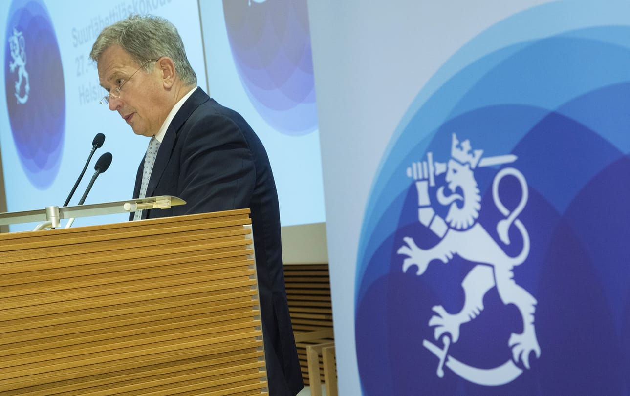 Sauli Niinistö puhui suurlähettiläille vallan merkityksestä.
