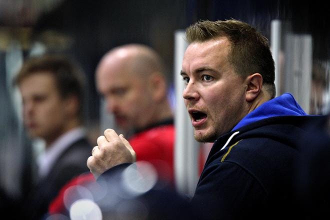 Pekka Kangasalusta kuuluu nykyään Helsingin Jokereiden KHL-joukkueen valmennusryhmään. ARKISTOKUVA: TOMI KOSONEN