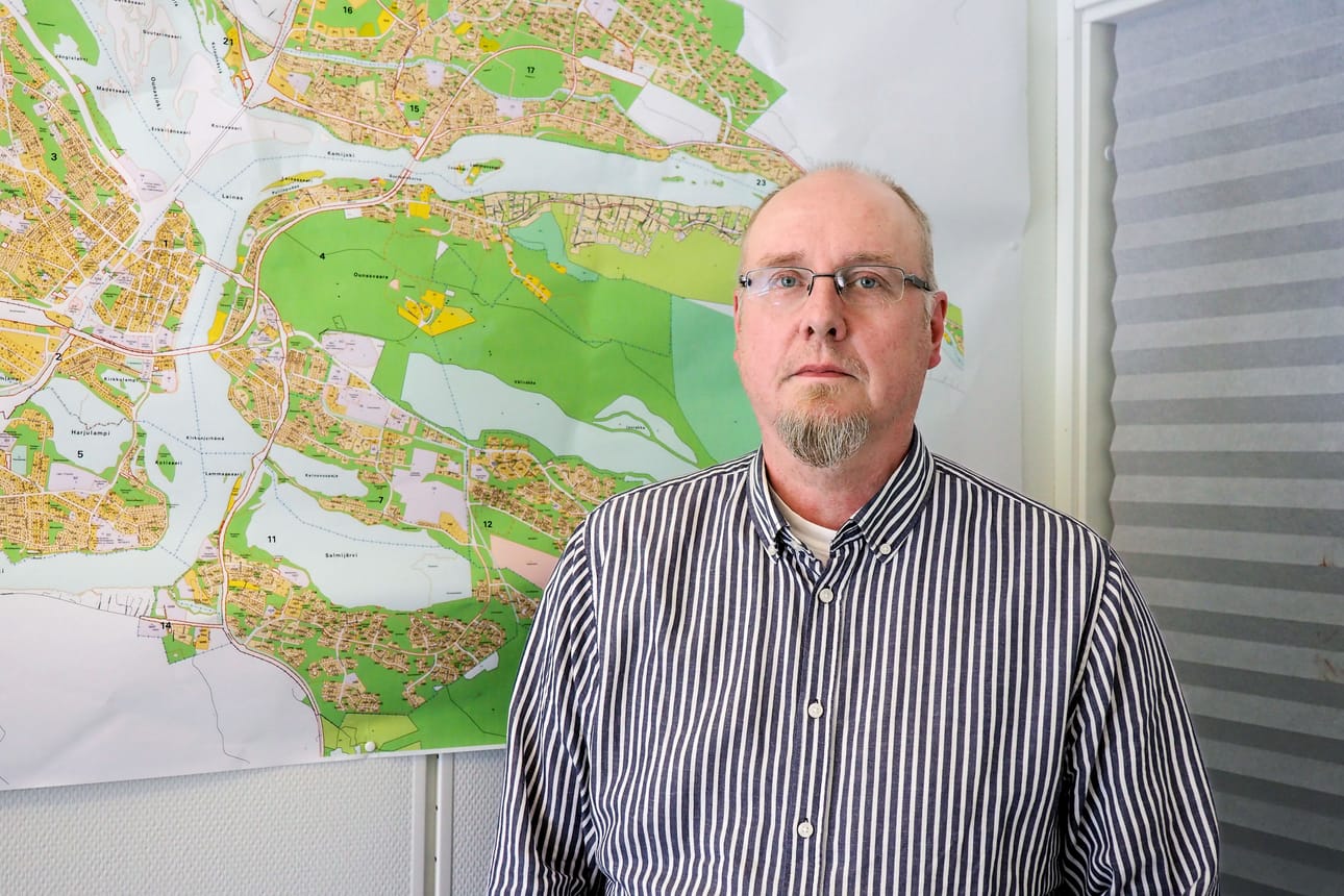 Kemijoen vesiensuojeluyhdistyksen sivutoimisen toiminnanjohtajan Harri Kataisen mukaan yhdistys hallinnoi yhteistarkkailua ja järjestää kilpailutuksen ohjelmakauden vaihtuessa.