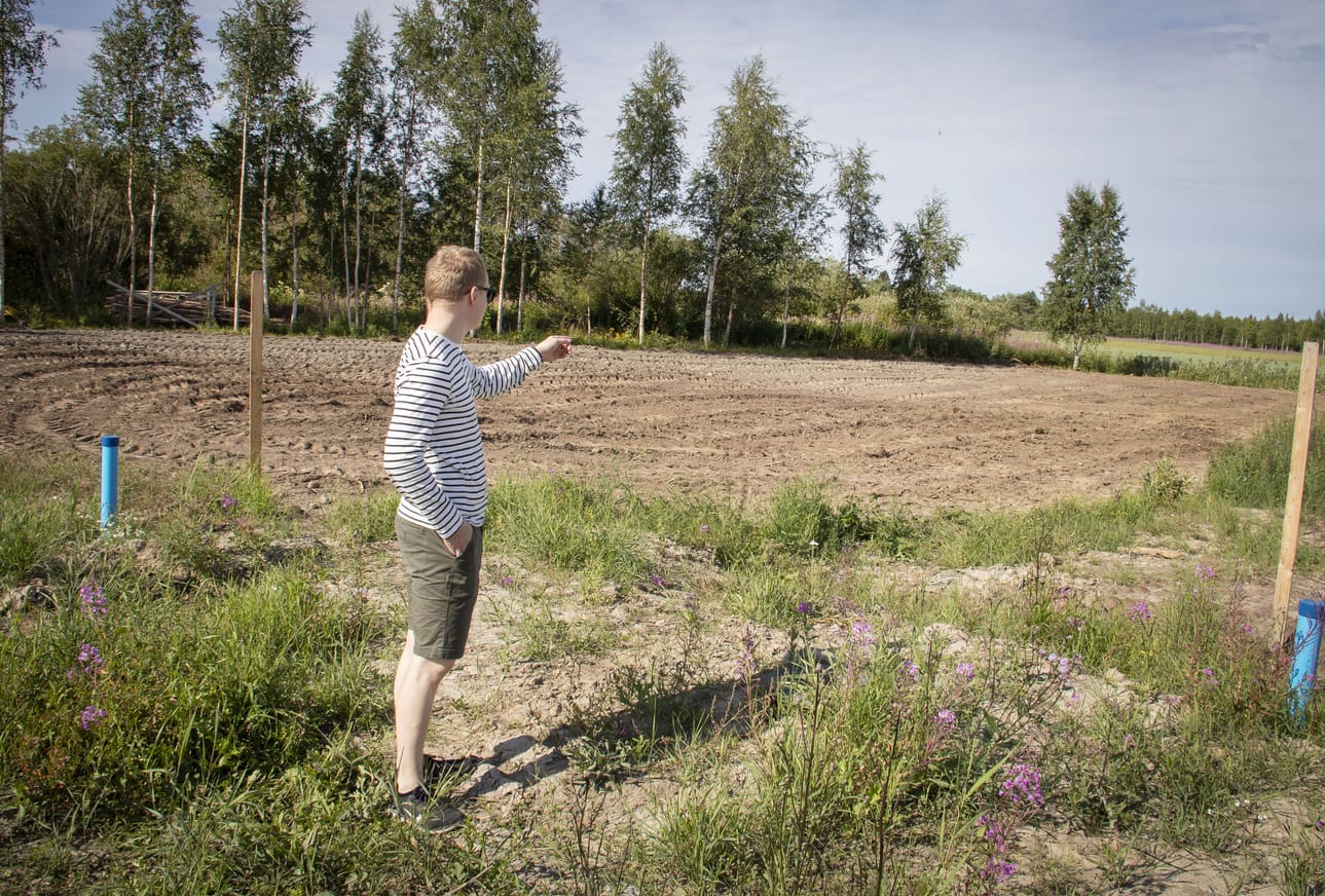 Riku Katainen ryhtyi ensimmäisenä rakentamaan Kotirannan alueelle.