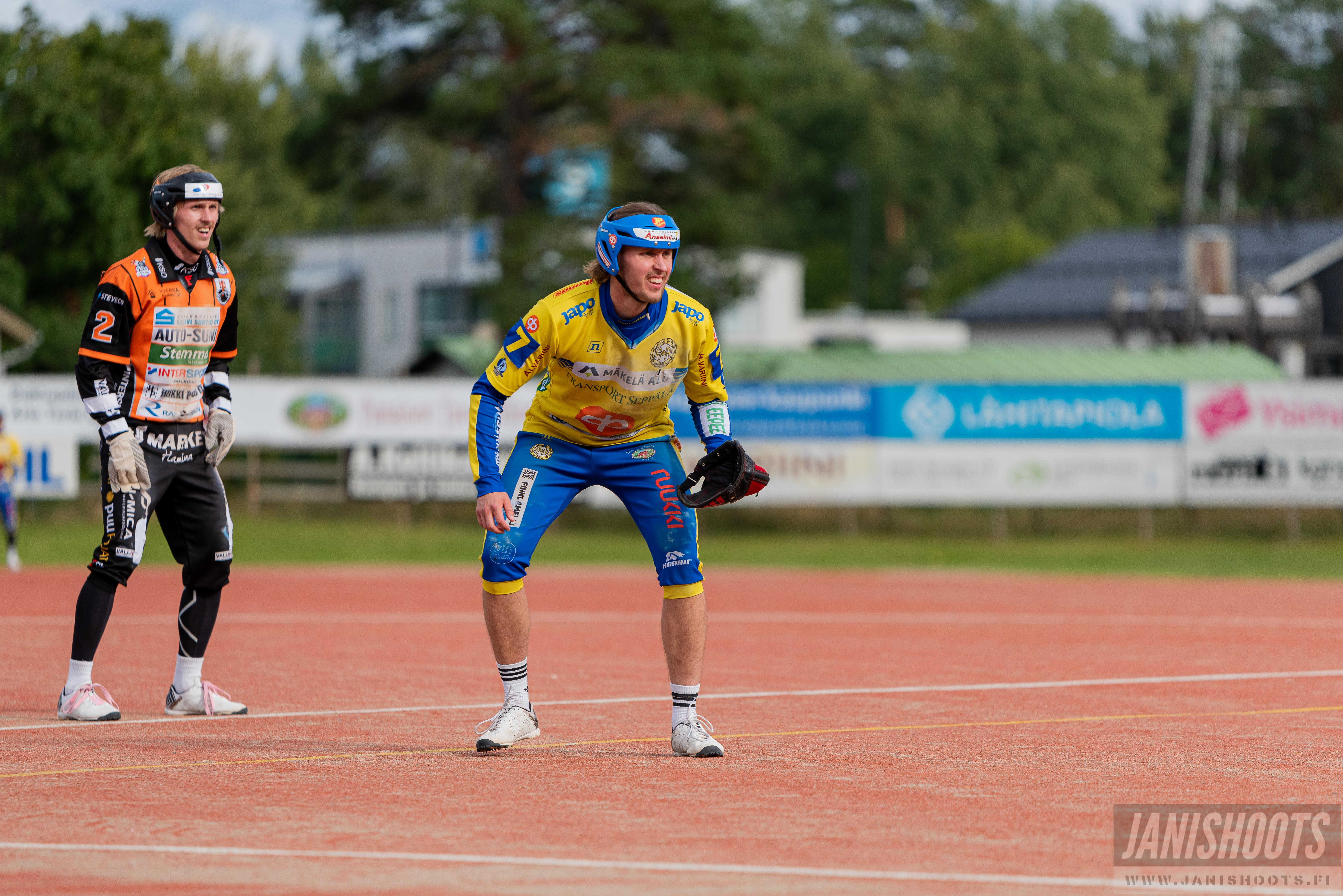 Superpesisjoukkueen rakentaminen jatkuu: Kolme uutta sopimusta solmittuna