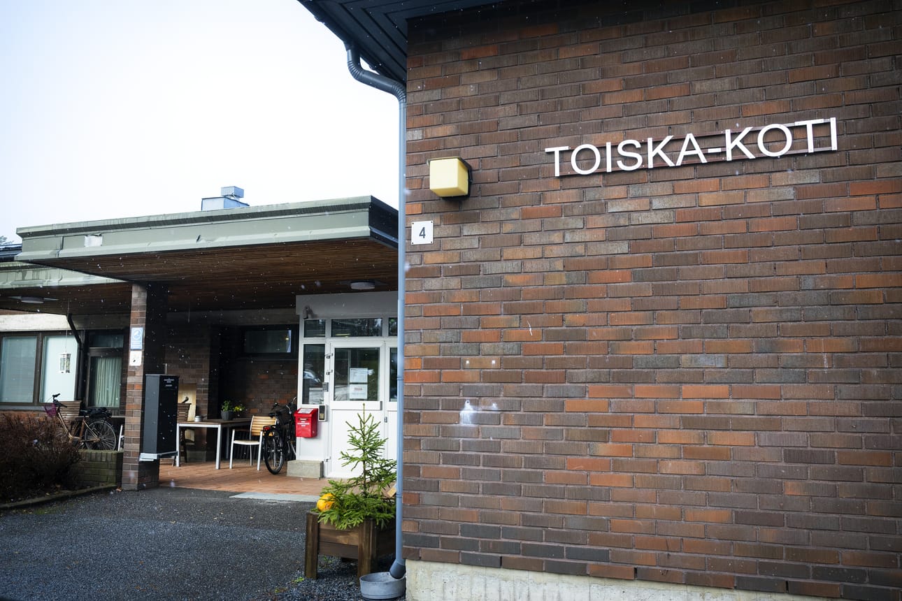 Hoivakoti Toiskan toiminta lakkautetaan. Iäkkäiden asukkaiden kohtalo herättää huolta Laihialla. Kiinteistönkin kohtalo on kirvoittanut pohdintaa.