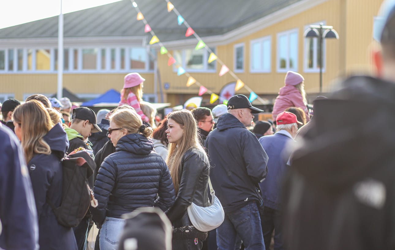 Perunamarkkinat on Pohjois-Pohjanmaan suurin toritapahtuma noin 200 myyjällään ja vuosittain noin 10 000 kävijällään.