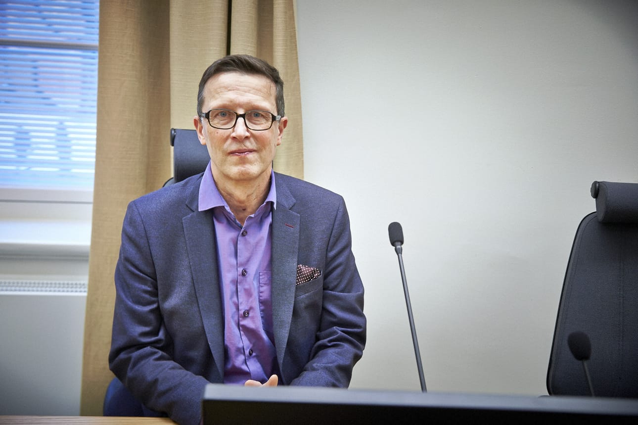 Tuomariliiton puheenjohtaja Kimmo Vanne arvioi, että tuomareiden esteellisyyttä valvotaan riittävästi. Tuomareita koskeva uusi sidonnaisuus- ja sivutoimirekisteri otettiin tämän vuoden alussa käyttöön.