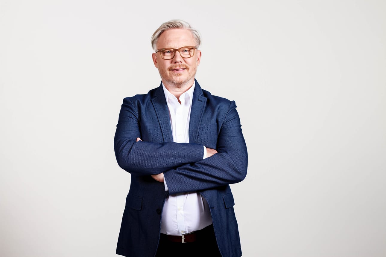 Suomalaista menestysreseptiä vetävä Jyrki Sukula on ollut mukana useissa television ruokaohjelmissa, muun muassa Kokkisodassa, Ruokalassa ja Kuppilat kuntoon, Jyrki Sukula. Ohjelmien resepteistä on julkaistu myös kirjoja.