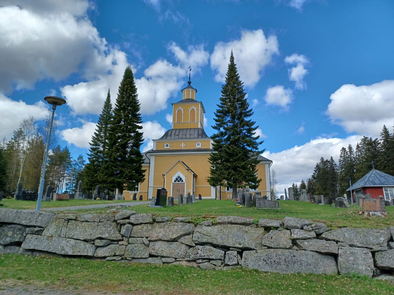 Karijoelta on seitsemän ehdokasta vaaleihin. Loput 47 ehdokasta ovat Kauhajoelta.