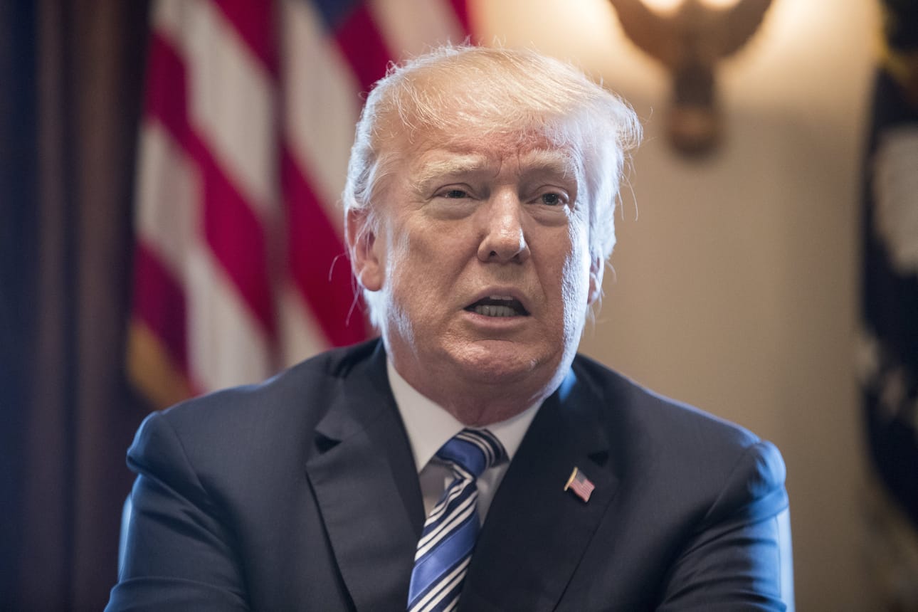 Etelä-Korean hallinnon mukaan presidentti Trump sanoi tapaavansa Kim Jong-unin toukokuuhun mennessä taatakseen pysyvän ydinaseriisunnan.