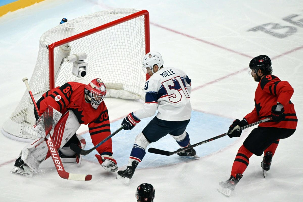 Yhdysvaltain joukkueen kapteeni Andy Miele teki ottelussa pisteet 1+1. LEHTIKUVA/AFP