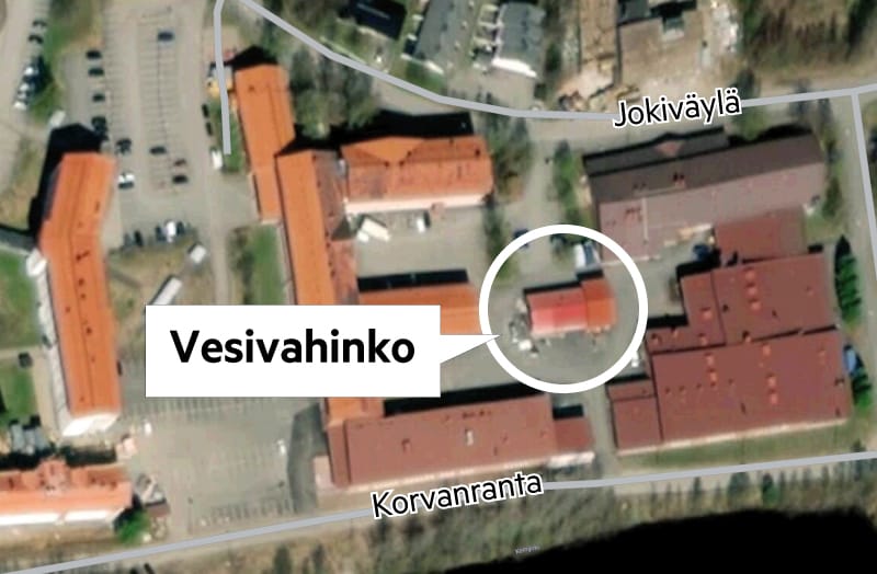 Kyseisen teknisen tilan kautta ohjataan koko koulukampuksen vedet ja sähköt.