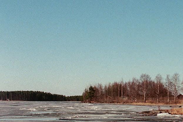 Kuorasjärven ranta-asukkaita huolettaa turvetuotantoalueen laajentamisen vaikutukset vesistöön.