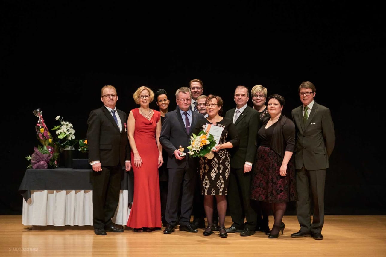 Tarja ja Pekka palkittiin lauantaina 21.1. Lapin Yrittäjäjuhlassa.