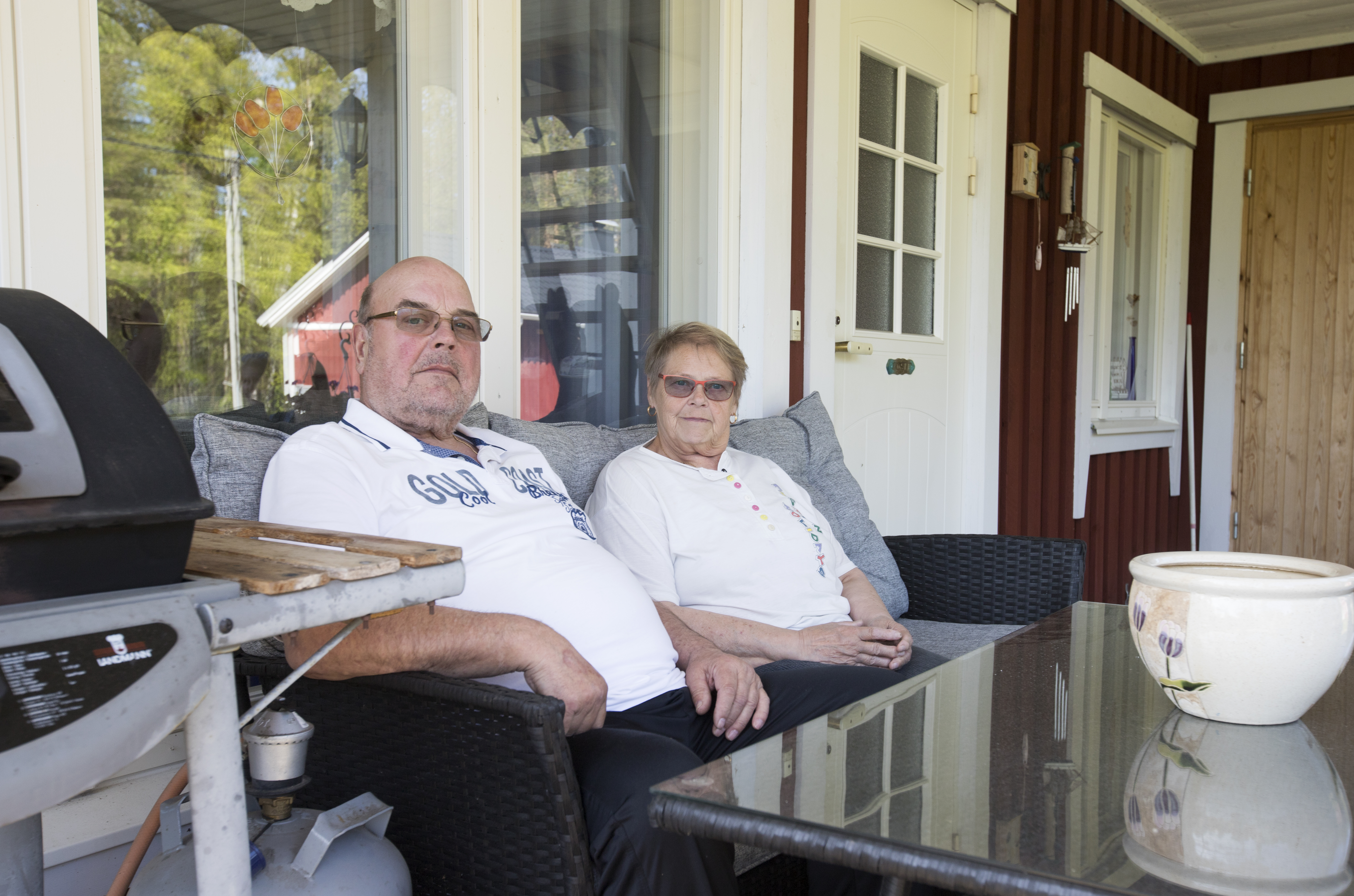 Antti ja Marja-Liisa Kosken tilanne on ainakin vielä melko ainutlaatuinen. Aurinkosähköön siirryttyä eivät sähkökatkoksetkaan ole heitä suuremmin vaivanneet.
