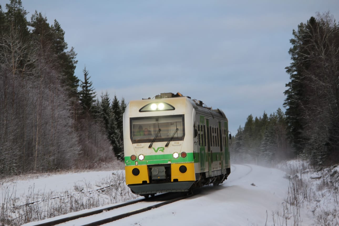 Haapamäen rataosuuksien henkilöliikenteessä palvelevat kiskobussit.