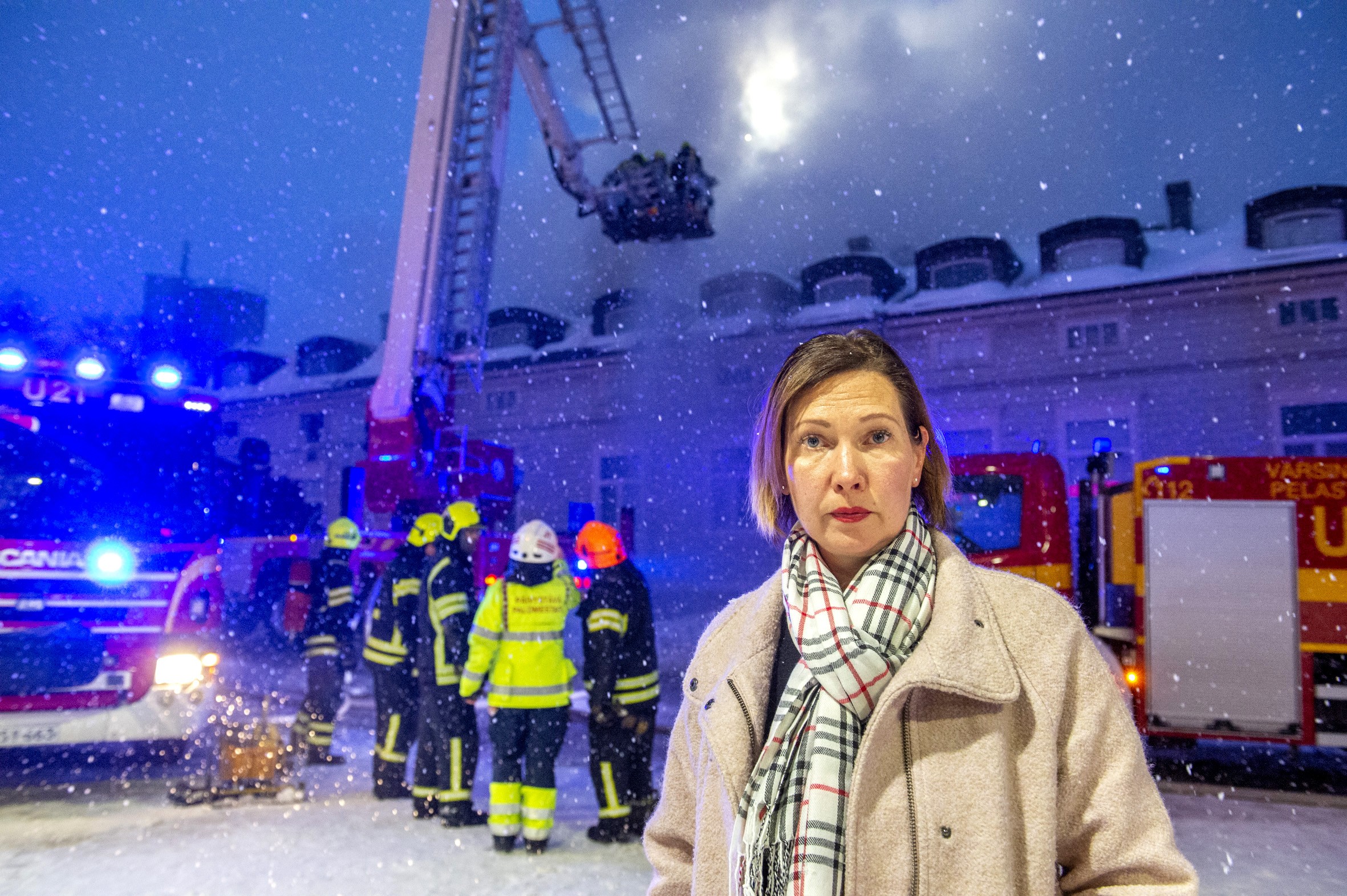 Uudenkaupungin sosiaalityön johtaja Marika Lehtinen oli palopaikalla heti iltapäivällä.