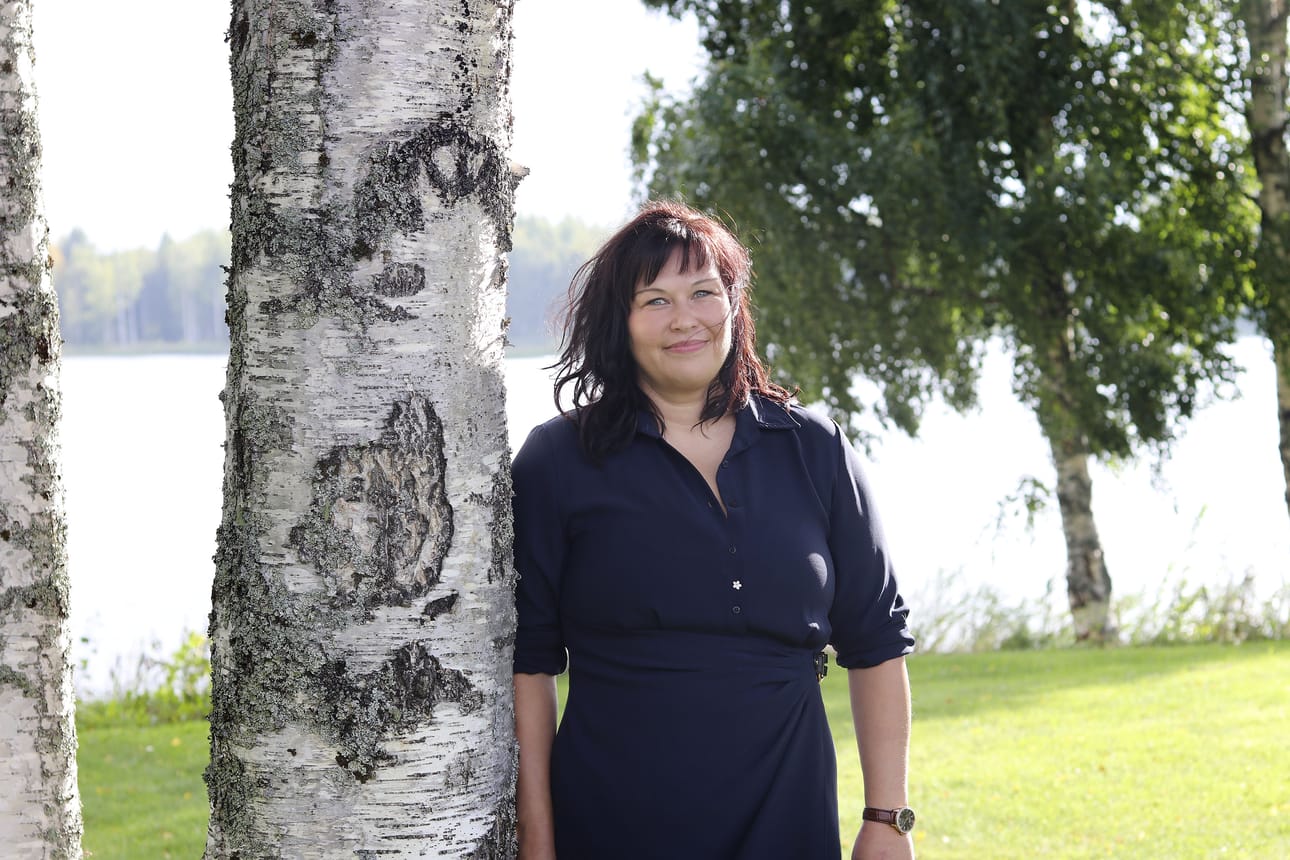 Alajärven lukion rehtorina aloitti tänä keväänä soinilaislähtöinen Anne Luodeslampi.