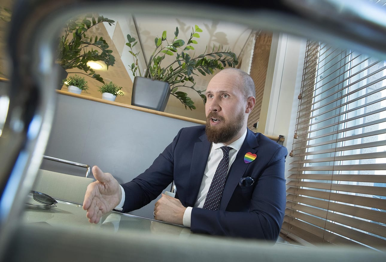 Vihreiden puheenjohtaja Touko Aalto haukkui hallituksen esittämän sote-uudistuksen kelvottomaksi.