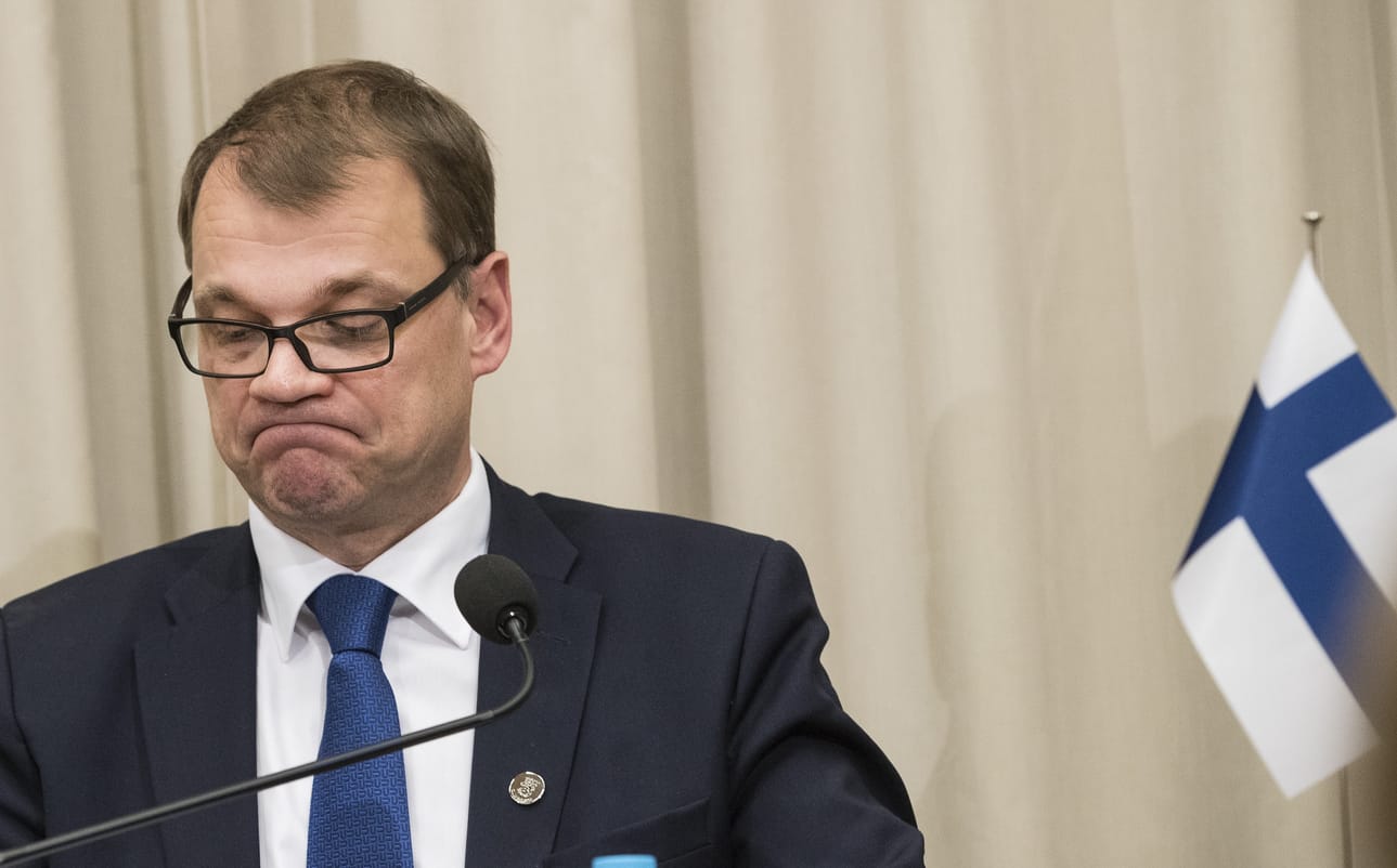 Pääministeri Juha Sipilä (kesk.) sai aikaan kohun lähettäessään Ylelle toimittajalle parikymmentä sähköpostia liittyen Ylen kaivosyhtiö Terrafameen liittyviin uutisiin.