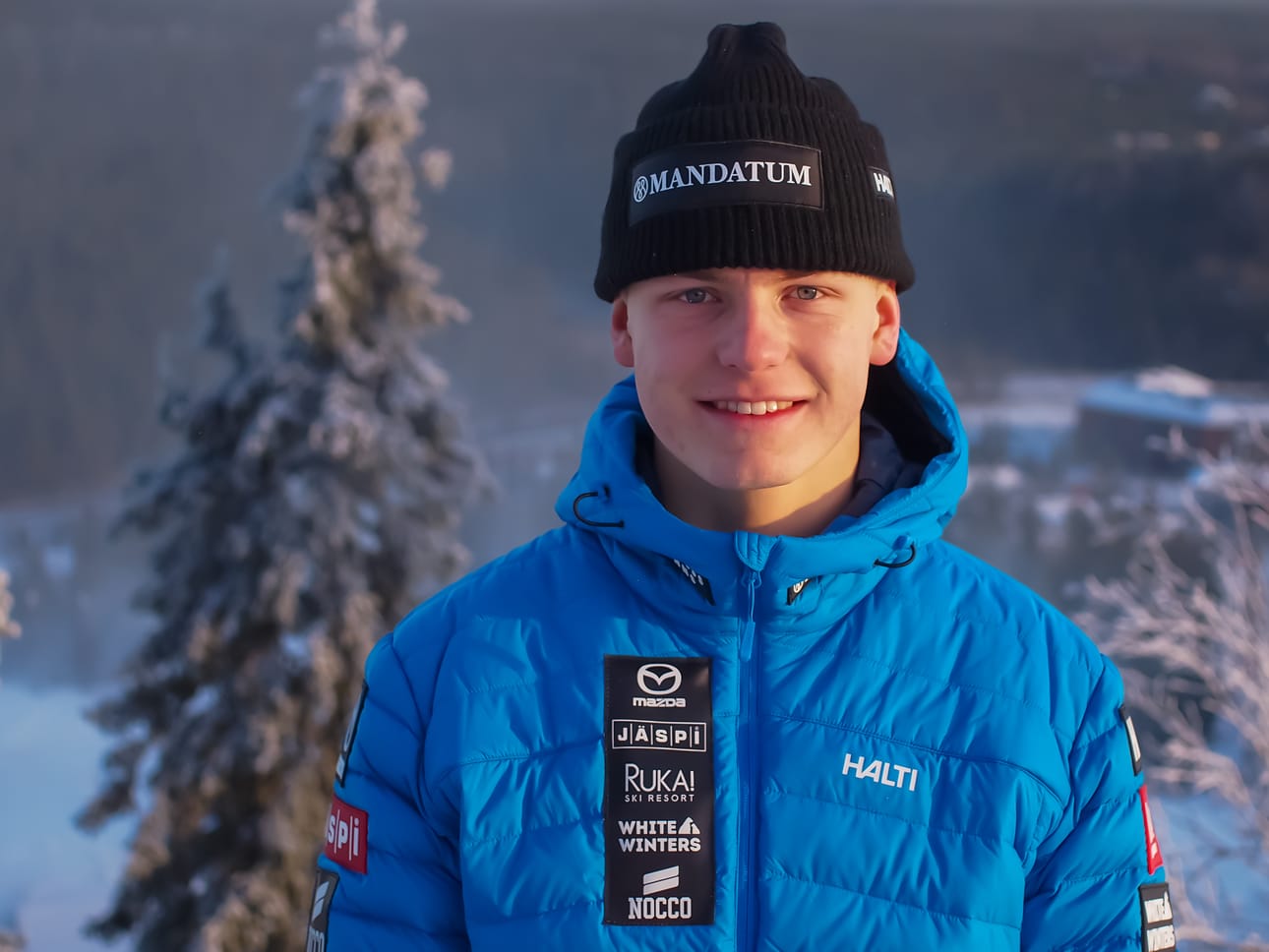 Aimo Mandelinin on määrä laskea uransa ensimmäinen freeskin maailmancup-kisa tällä viikolla.