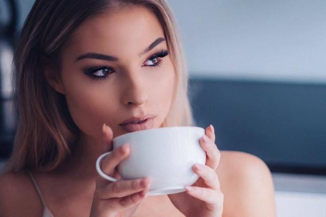 Yleisön ihannetytöksi Miss Suomi -kilpailussa äänestetty Essi Unkuri on palannut rauhassa takaisin arkeen. Kuva: Perfectfotki