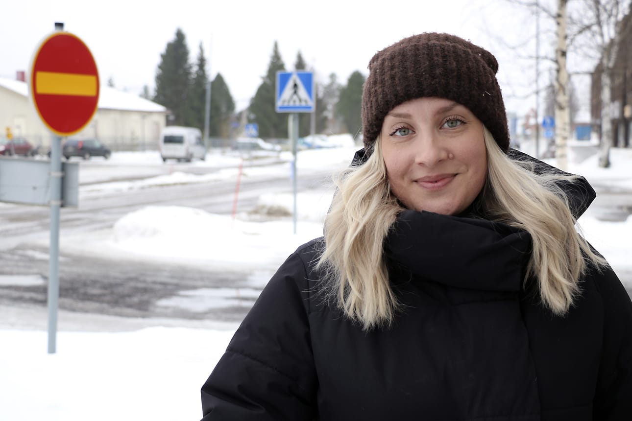 Pohteen hyvinvoinnin edistämisen koordinaattorina työskentelevä oulaistelainen Kaisa Väyrynen on työryhmässä, joka on selvittänyt, mikä on maakunnan asukkaiden hyvinvoinnin tilanne juuri nyt. Hyvinvointikertomuksen faktat ovat apuna kuntapäättäjille ja virkamiehille, kun kunnissa tehdään päätöksiä kuntalaisten hyvinvointiasioista.