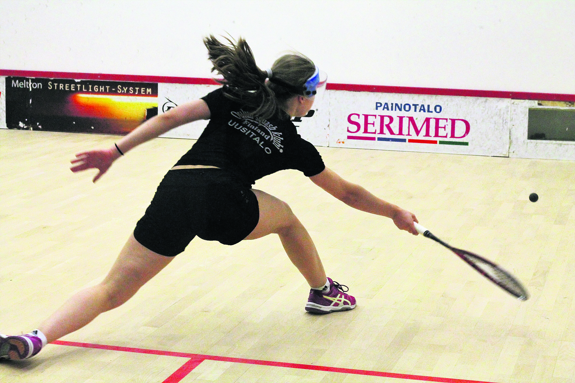 Milla Uusitaloa valmentavan Tommi Laineen mukaan squash on laji, jonka pelaajalla on oltava lahjoja sekä taidolle että taidon oppimiselle.