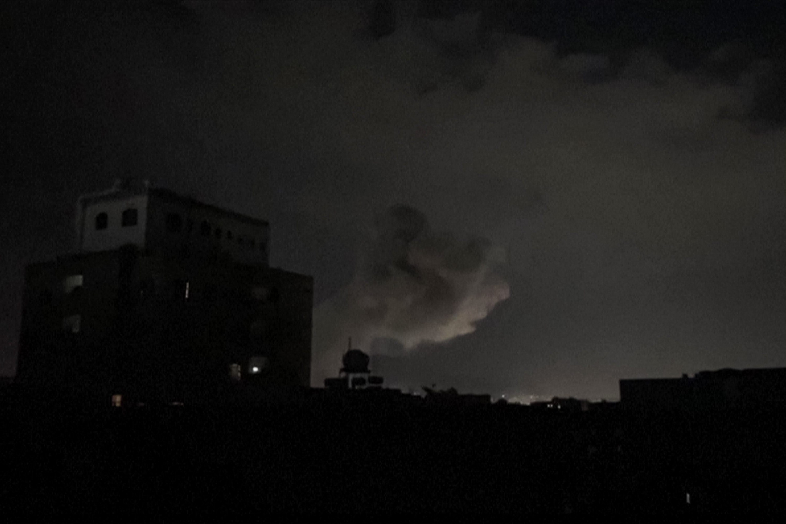 Huthit: Yhdysvaltain iskut surmanneet ainakin kolmekymmentä Jemenissä