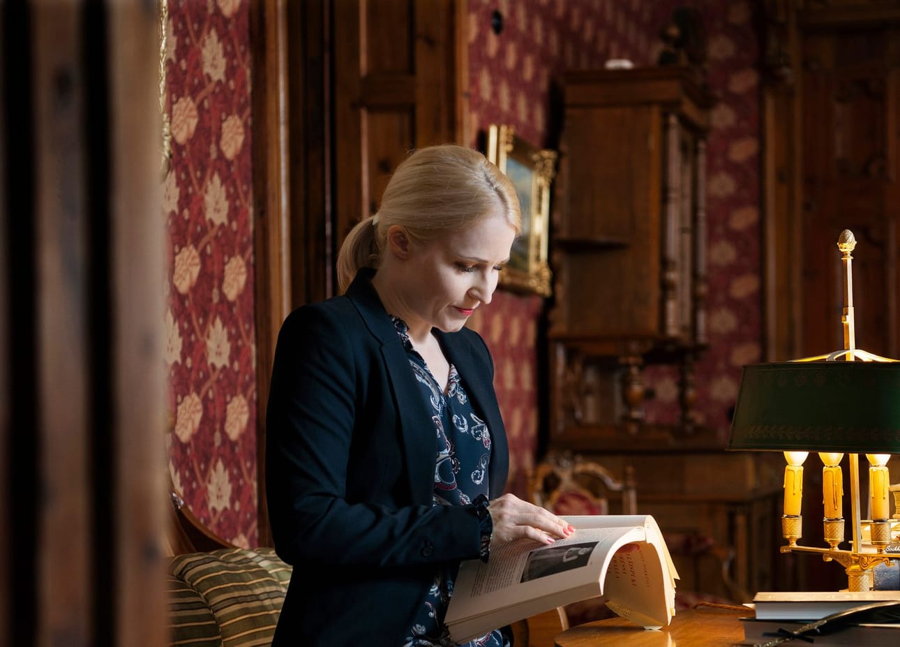 Johanna Valkama on kertonut ammentavansa uuteen Ilkkalan Susanna -sarjaan inspiraatiota omista pohjalaisista sukujuuristaan.