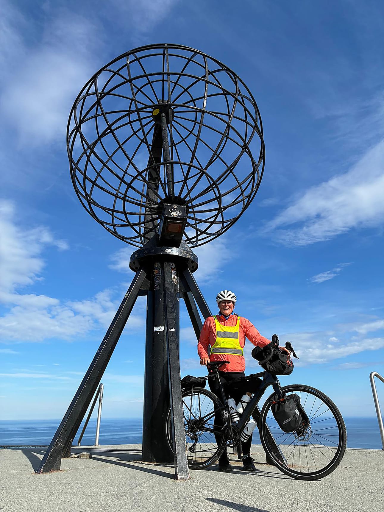 Nordkapp on saavutettu. Takaisin kotiin ei tarvinnut polkea.