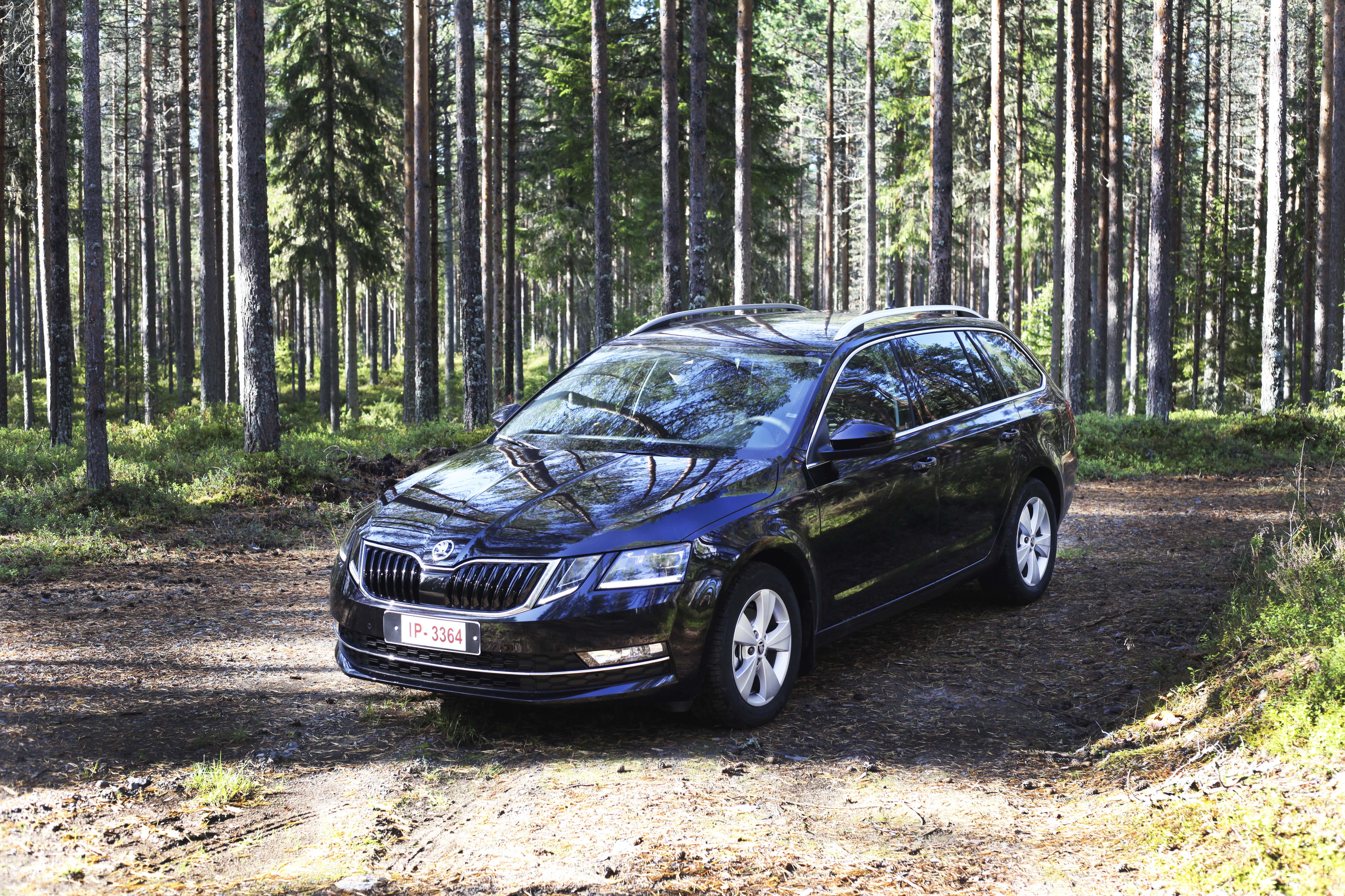 Skoda Octavian kaasuversio ei poikkea juuri mitenkään normaalista Octaviasta.