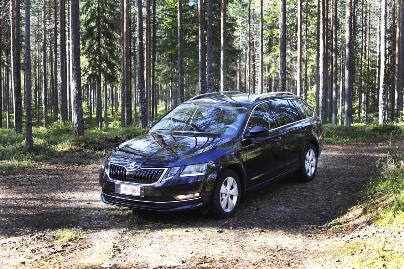 Skoda Octavian kaasuversio ei poikkea juuri mitenkään normaalista Octaviasta.