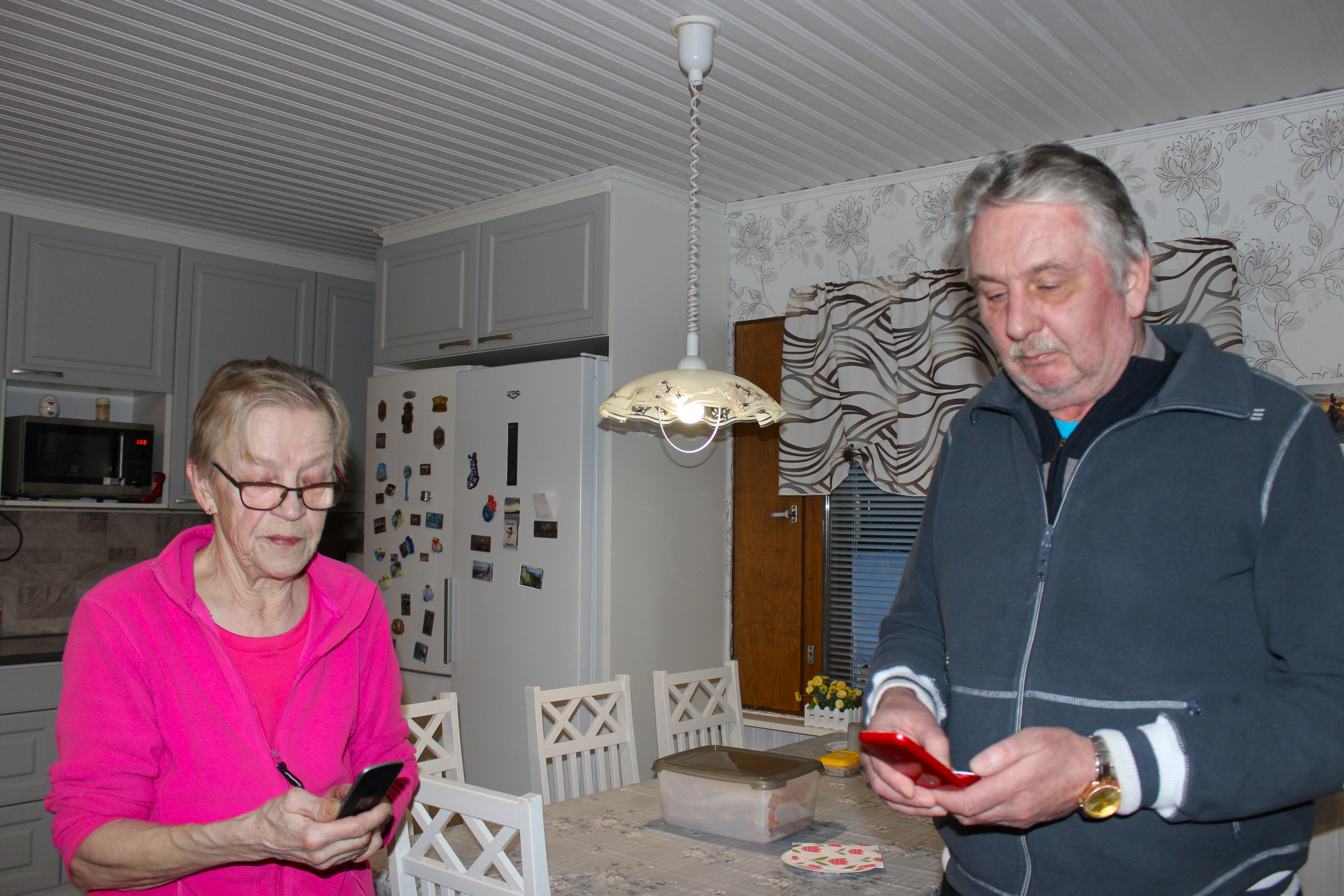 Ambulanssi piti soittaa rantalaiturilta, kun puhelinyhteydet eivät toimi
