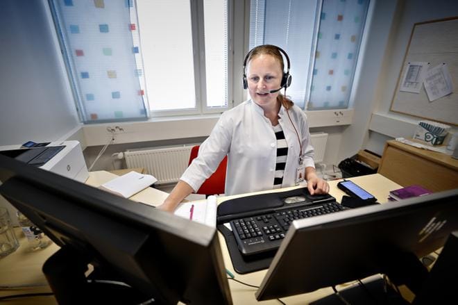 Osastonylilääkäri Riikka Ala-Karvia kertoi, että osa ihmisistä valehtelee koronajäljittäjille. KUVA: TOMI KOSONEN