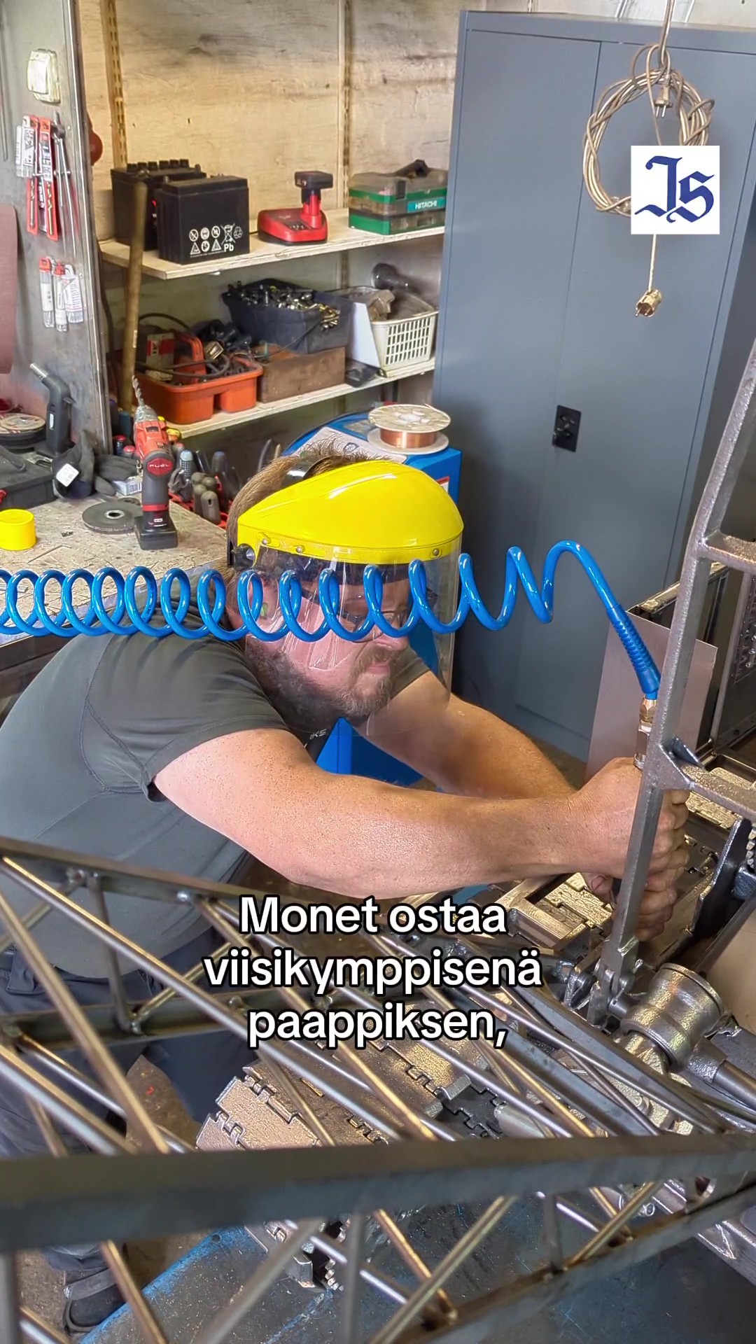 Näin syntyy jättläinen pienoiskoossa