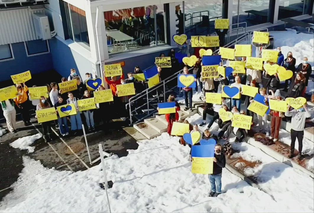 Laanila High School stands with Ukraine! Slava Ukraini! 🇺🇦🙏