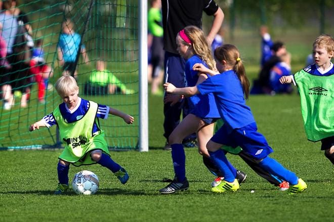 Seinäjoen jalkapallostadionilla on nähtävillä sunnuntaina ensimmäistä kertaa satojen lasten peli-iloa, kun Seinäjoen Energialiiga saa huipennuksen upeissa oloissa totutun Prunttimäen sijasta. ARKISTOKUVA: HARRI TOIVOLA
