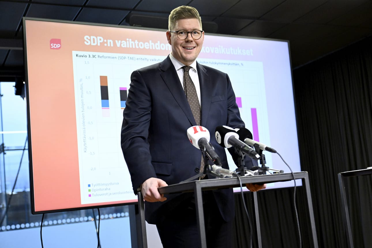 Antti Lindtmanin johtama SDP jatkaa suosituimpana puolueena HS-gallupin mukaan.