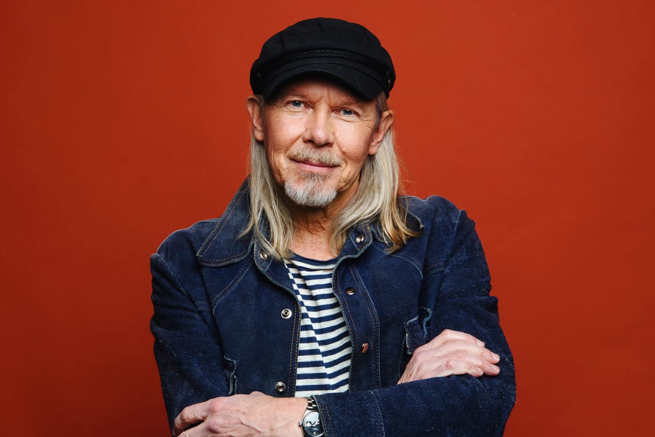 J. Karjalaisen levytysura alkoi jo 40 vuotta sitten.