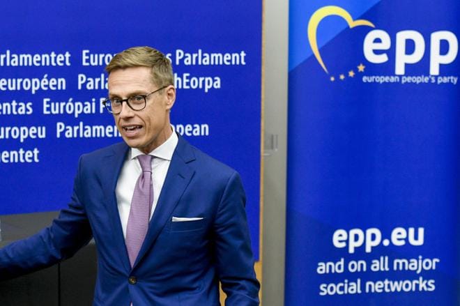 Suomen entinen pääministeri Alexander Stubb (kok.) aloitti kampanjansa kohti EU-komission puheenjohtajuutta, Euroopan unionin merkittävintä johtopestiä. KUVA: EUROPEAN PARLIAMENT HANDOUT