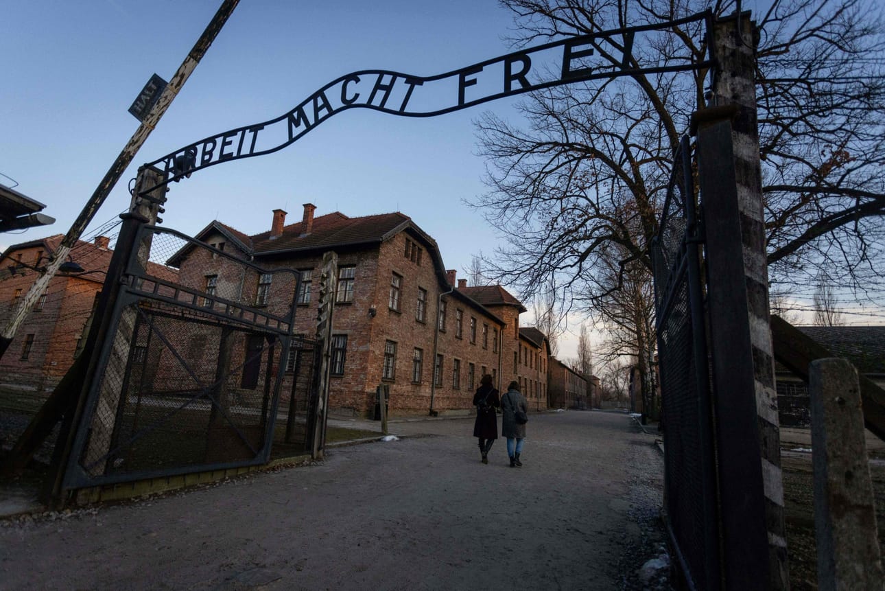 Natsien arvioidaan surmanneen Auschwitzissa viidessä vuodessa noin 1,1 miljoonaa ihmistä. LEHTIKUVA/AFP