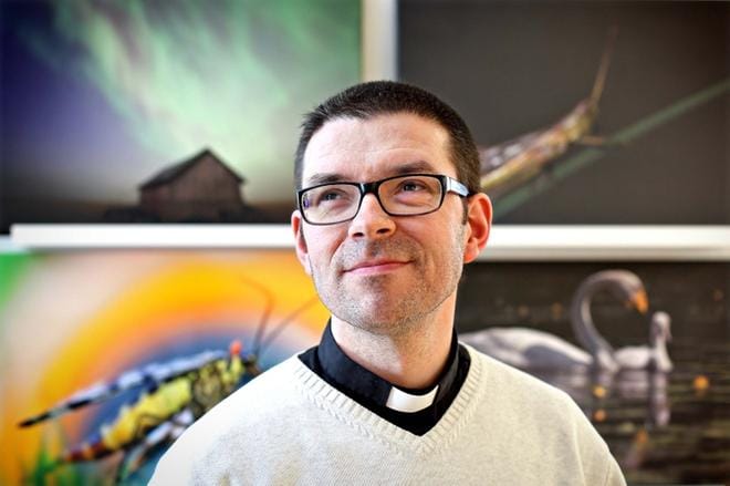 Isonkyrön kirkkoherran Artturi Kivineva siirtyy sairaalapastoriksi Seinäjoelle. Kuva: Tomi Kosonen