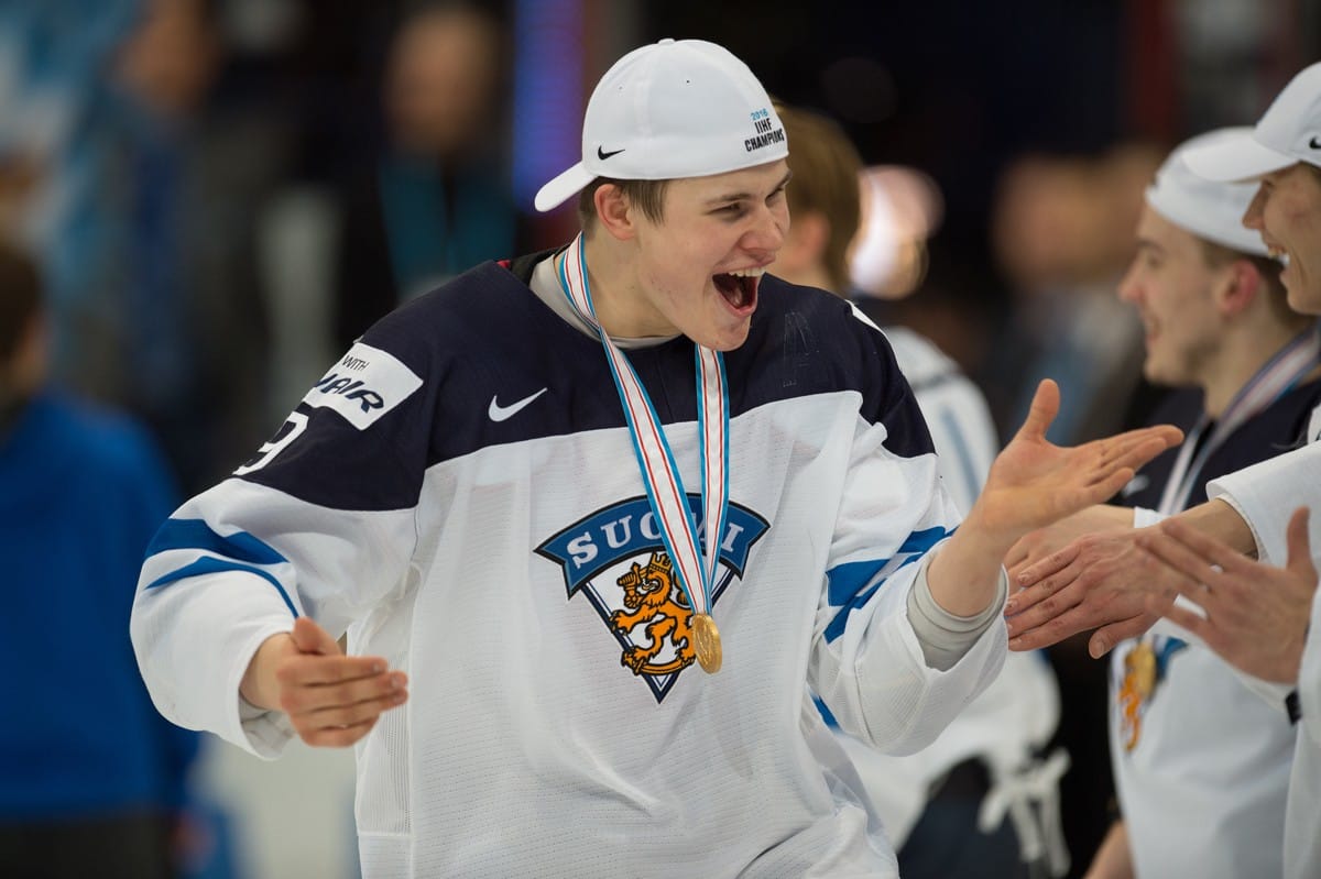 Jesse Puljujärvi oli voittamassa MM-kultaa viime vuonna sekä alle 20-vuotiaissa että alle 18-vuotiaissa.
