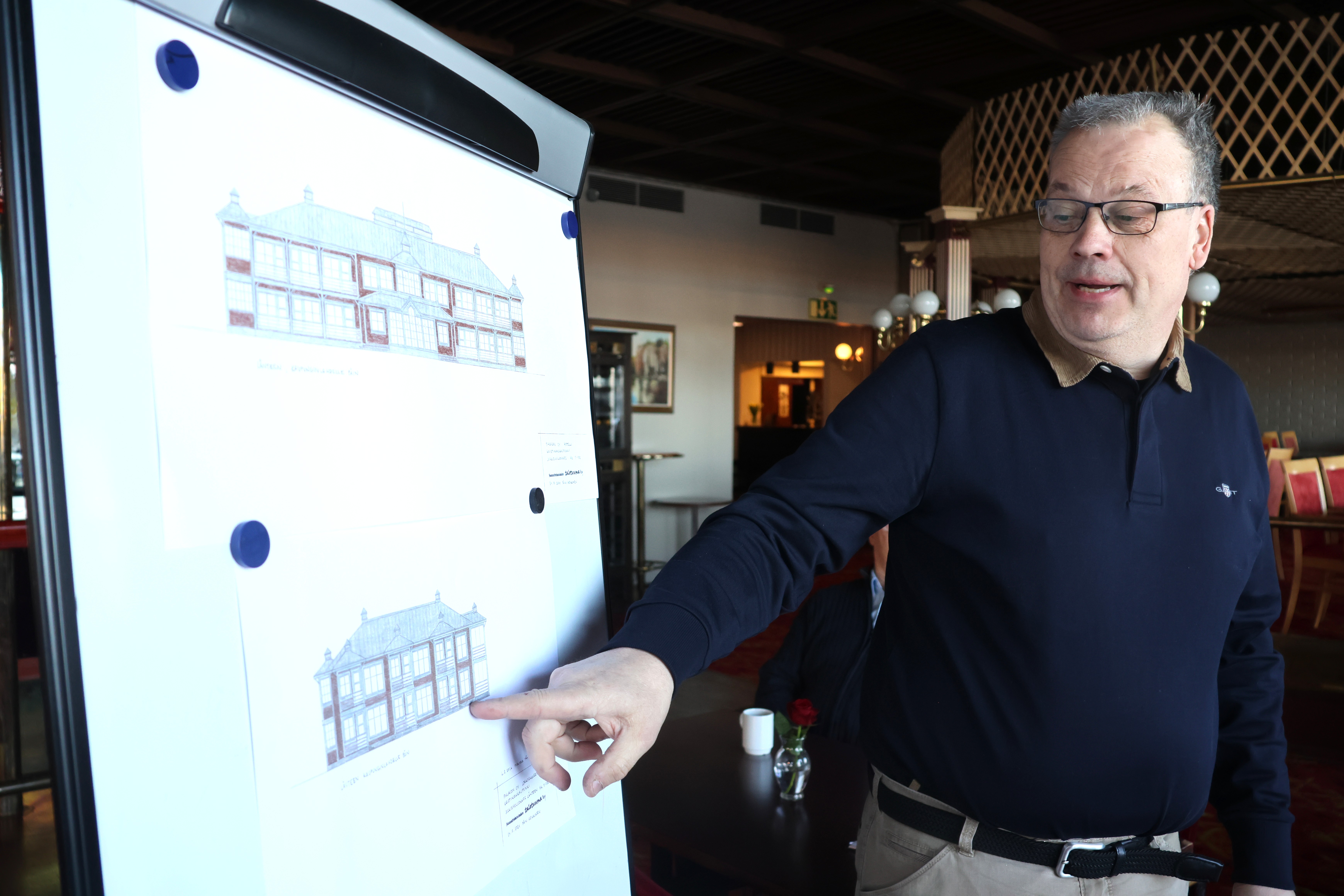 Vanha hotelli purkuun, tilalle kaksi isoa pytinkiä – Pitkän linjan rakennusalan yrittäjä laittaa tuulemaan kotikaupungissaan