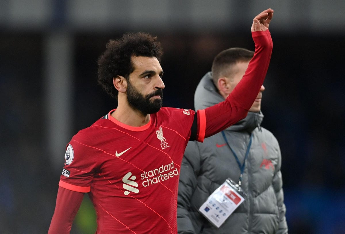 Liverpoolin Mohamed Salah teki kaksi maalia Evertonia vastaan. LEHTIKUVA/AFP