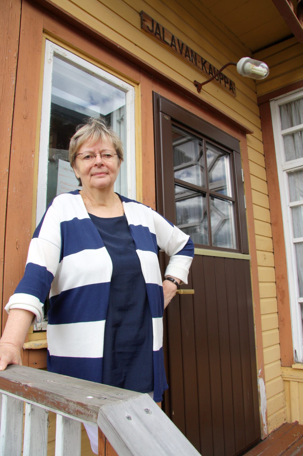 Liisa Jaakonsaari Taivalkoskella. Arkistokuva: Juhani Eskola