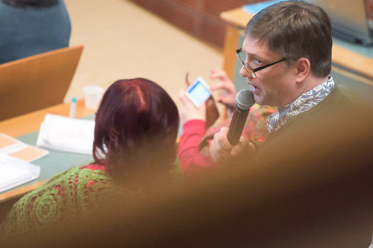Myös Jyrki Mäkelä (vihr.) jää pois valtuustosta.