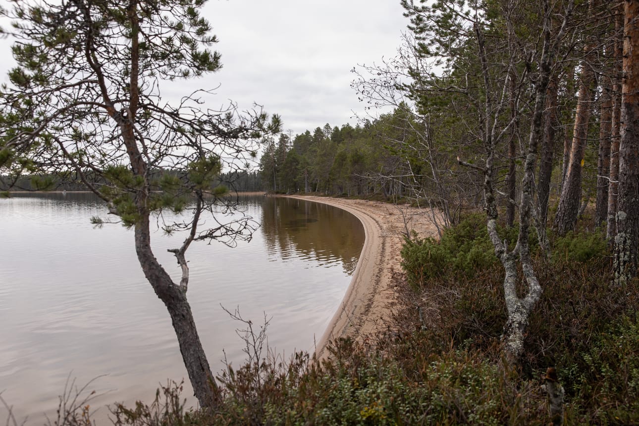16 kilometrin matkalla on useita autioita hiekkarantoja.