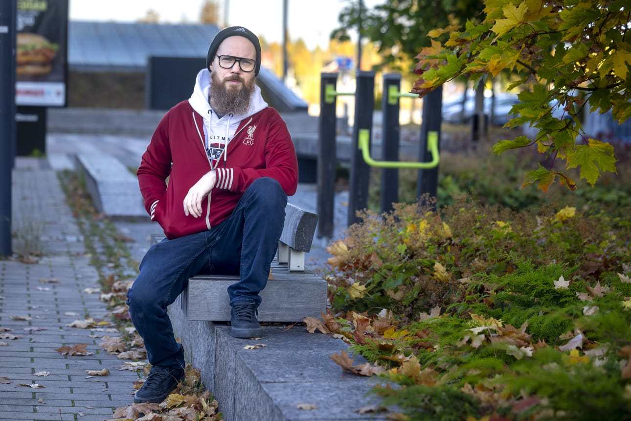 Pekka Hautala palaa maanantaina töihin pitkän sairausloman jälkeen, mikä jännittää hieman. Hän tarvitsee vielä normaalia enemmän unta, mutta pahimmat oireet on selätetty.